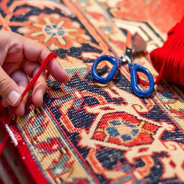 رازهای حرفه ای رفوگری و ترمیم شیرازه فرش